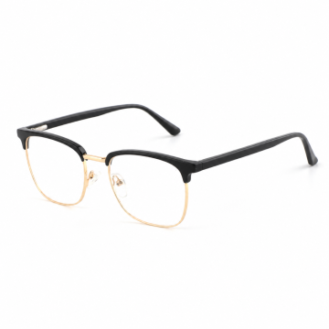 Amira in Schwarz-Gold