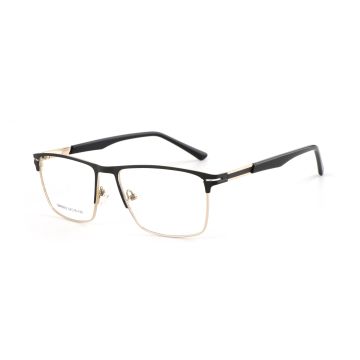 Mara in Schwarz-Gold